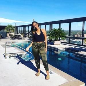 Meet your Posher, Anita